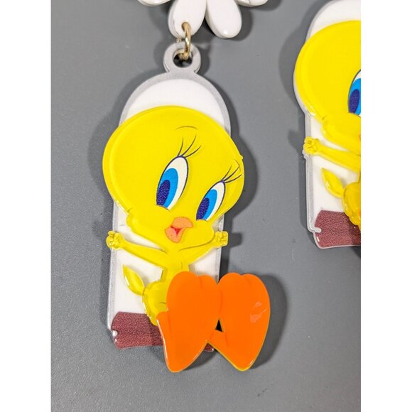 Warner Brothers Looney Tuns Tweety Bird Daisy Dangle Earrings Long - Picture 6 of 8